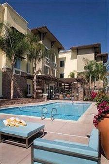 Hotel ONTARIO GRAND INN AND SUITES