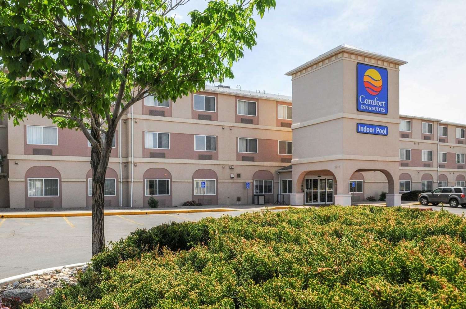 Hotel COMFORT INN & SUITES NORTH