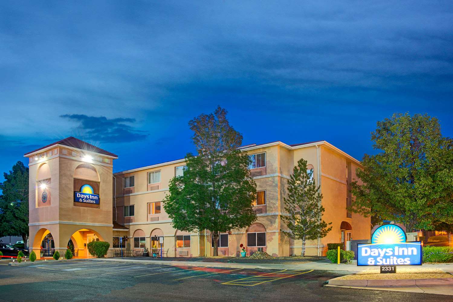 Hotel DAYS INN & SUITES AIRPORT ALBUQUERQUE