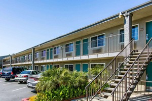 Hotel RODEWAY INN ONTARIO MILLS MALL