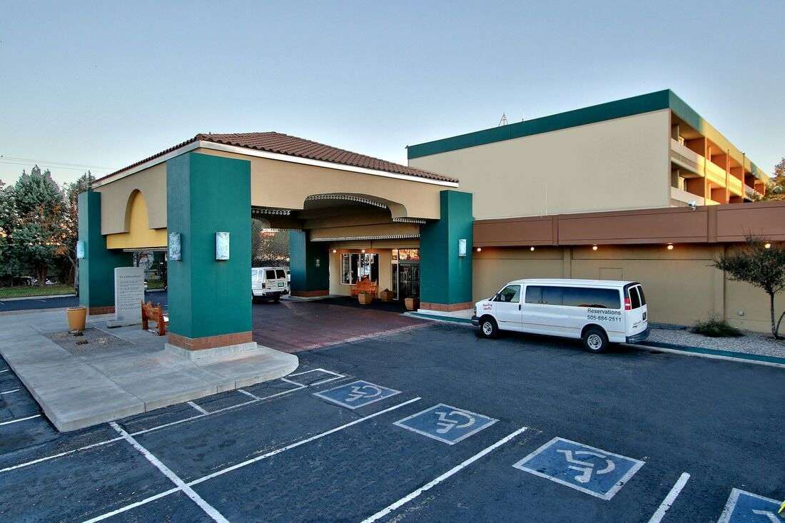 Hotel RAMADA BY WYNDHAM ALBUQUERQUE MIDTOWN