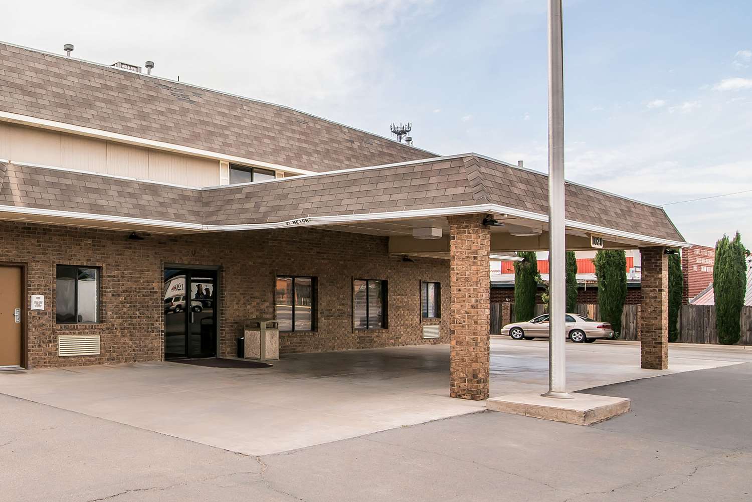 Hotel QUALITY INN & SUITES NEAR WHITE SANDS NATIONAL MONUMENT