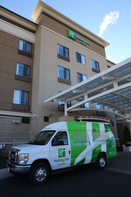 Hotel HOLIDAY INN & SUITES SALT LAKE CITY-AIRPORT WEST