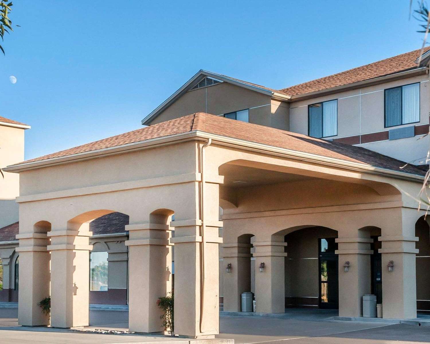 Hotel COMFORT INN & SUITES