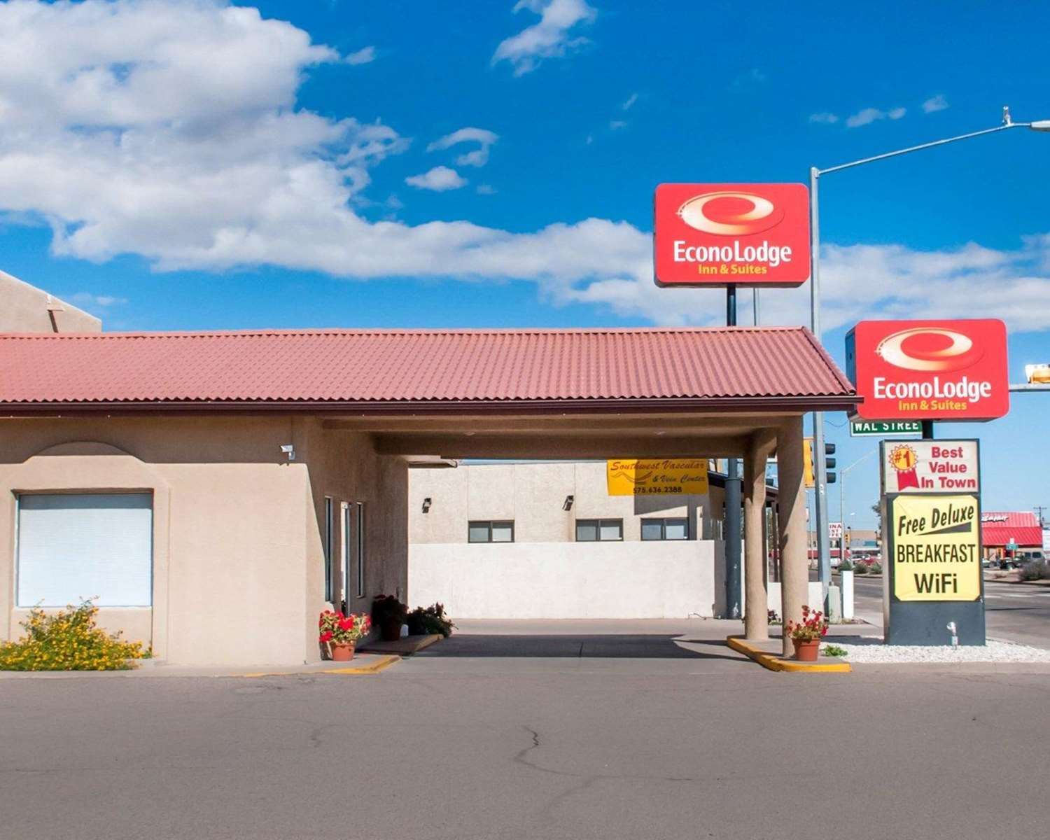 Hotel ECONO LODGE  INN & SUITES