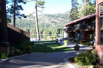 Hotel DONNER LAKE VILLAGE