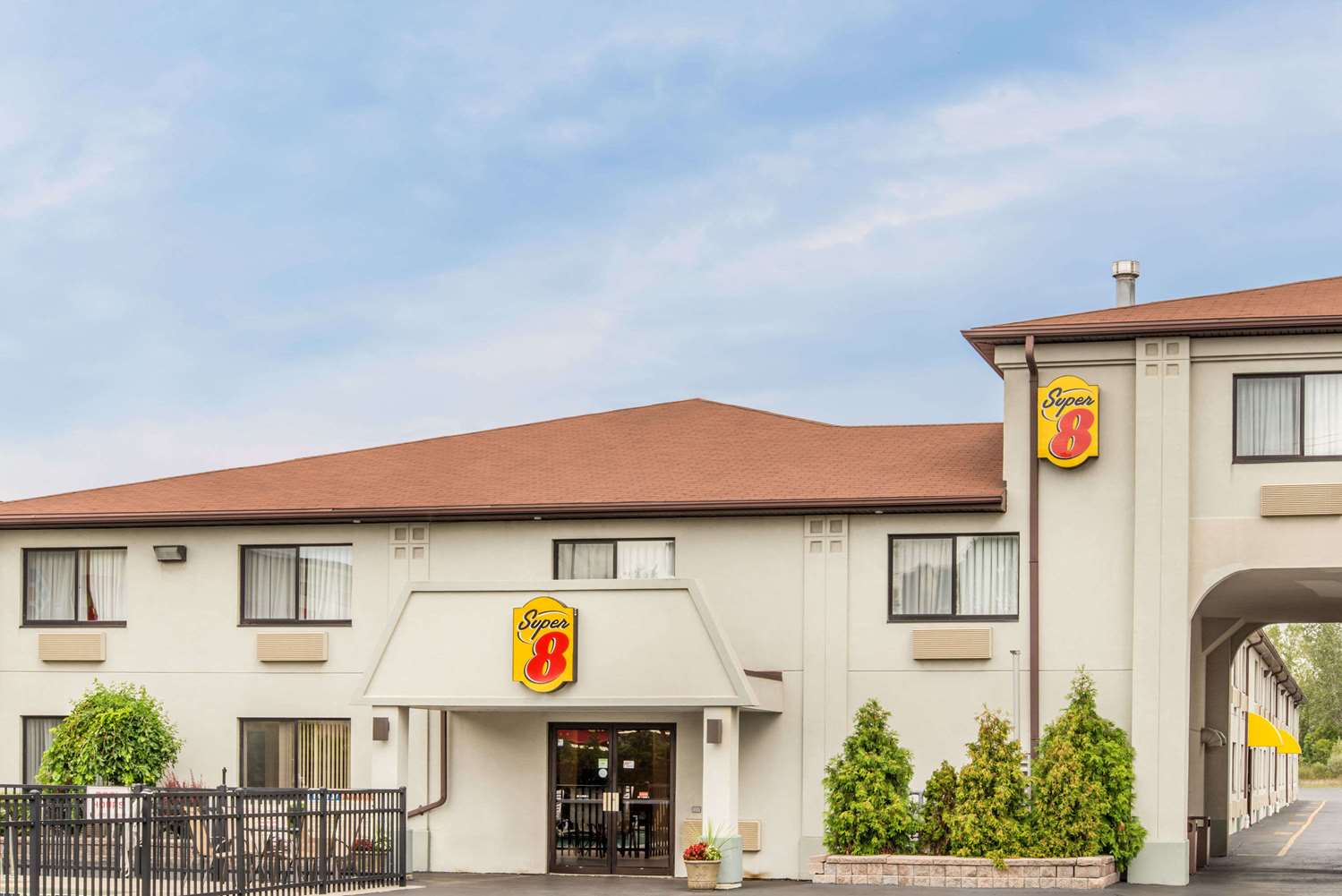 Hotel SUPER 8 BY WYNDHAM NIAGARA FALLS NY