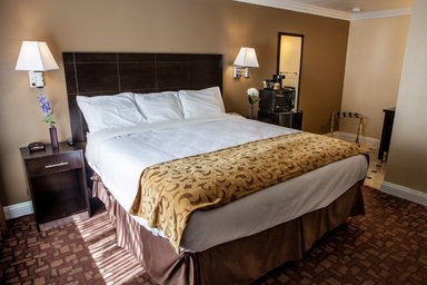 Hotel MARINWOOD INN AND SUITES