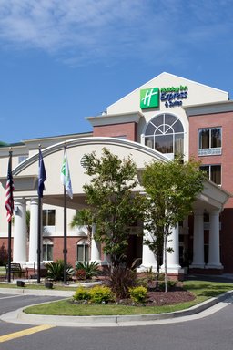 Hotel HOLIDAY INN EXPRESS & SUITES CHARLESTON-NORTH