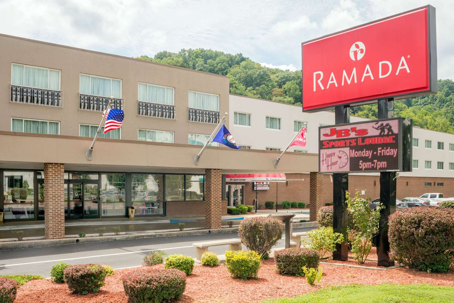 Hotel RAMADA PAINTSVILLE HOTEL & CONFERENCE CENTER