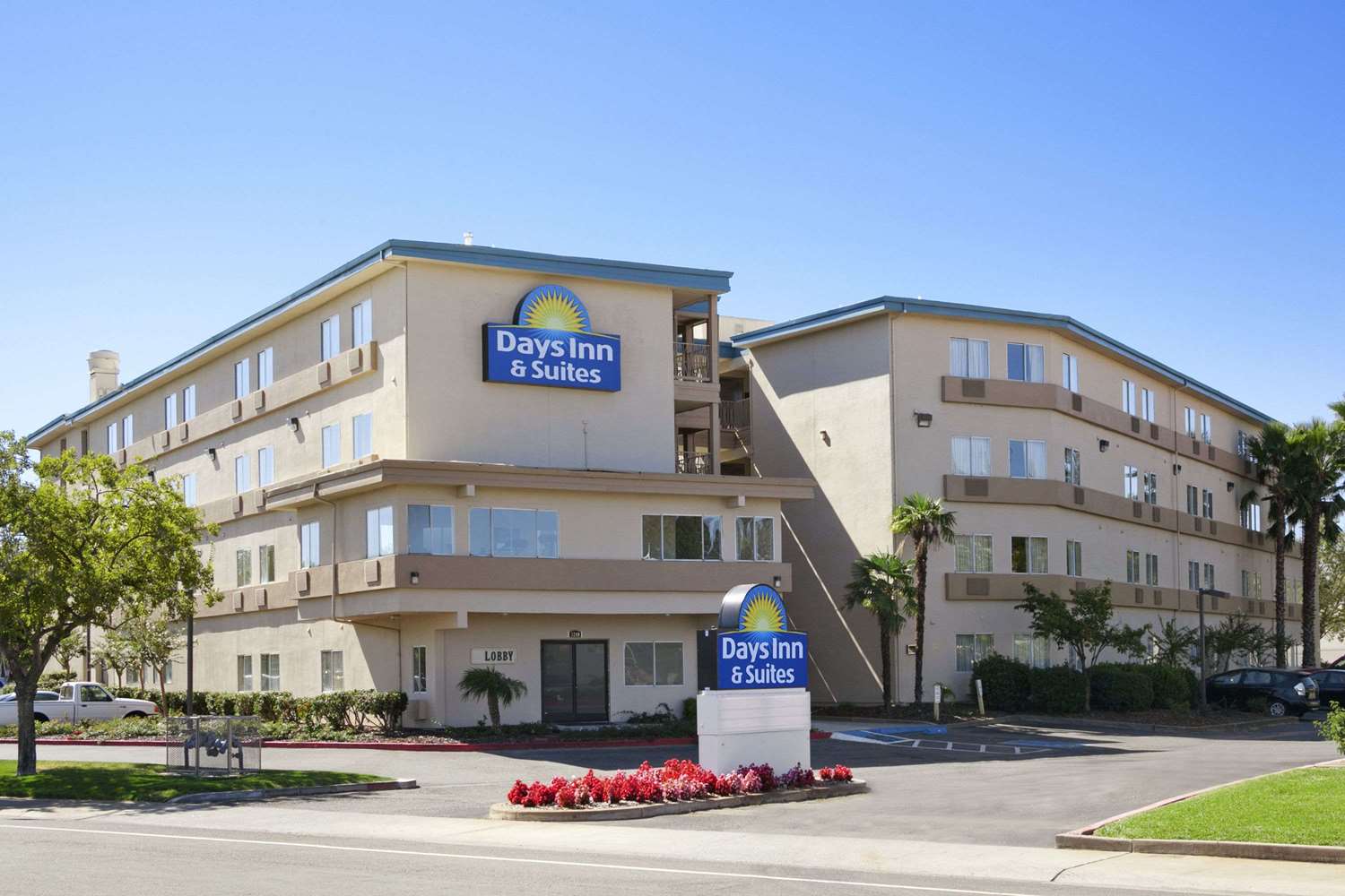 Hotel DAYS INN & SUITES RANCHO CORDOVA