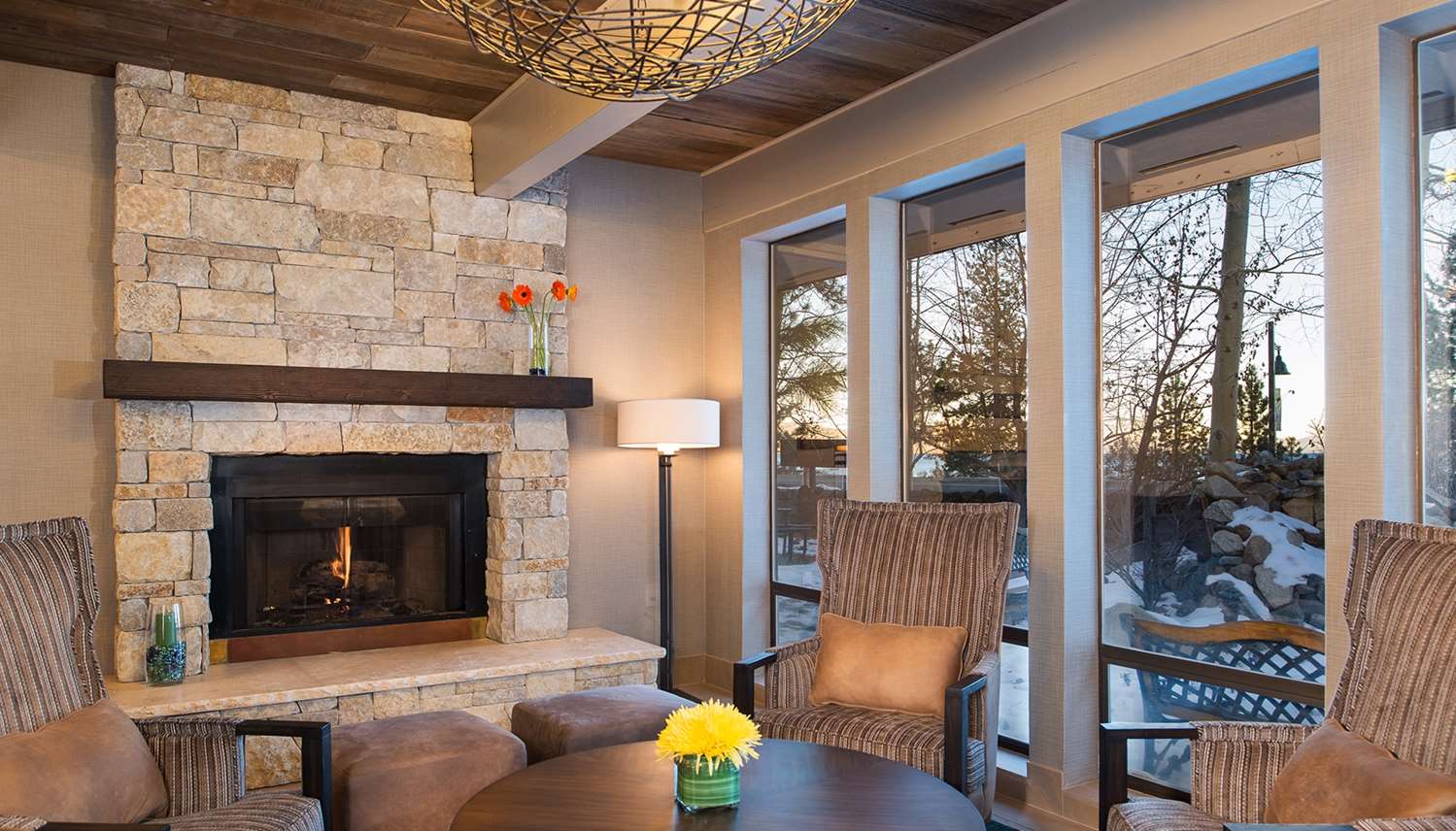 Hotel INN BY THE LAKE