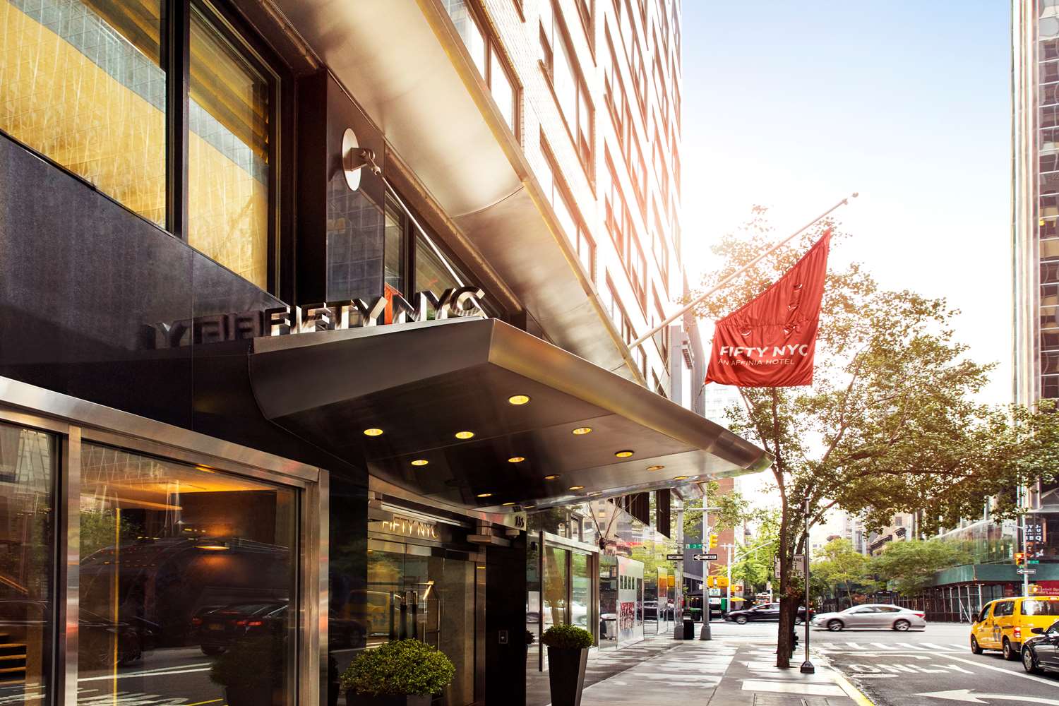 Hotel FIFTY HOTEL & SUITES BY AFFINIA