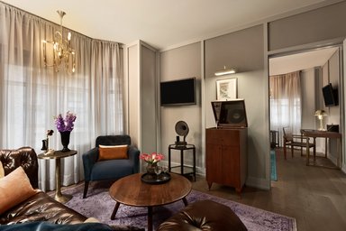 Hotel THE EVELYN