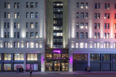 Hotel MOXY NYC TIMES SQUARE