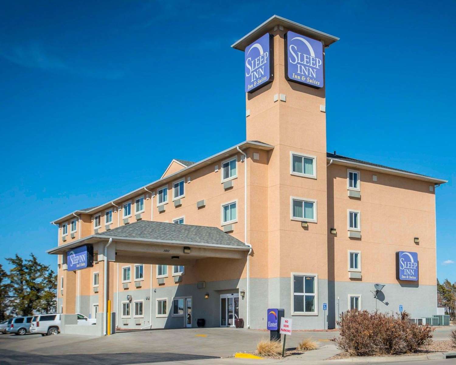 Hotel SLEEP INN & SUITES NEAR HAYS MEDICAL CENTER