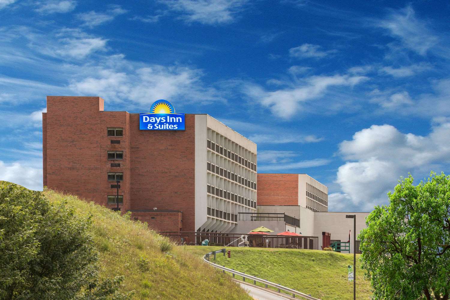 Hotel DAYS INN & SUITES SUTTON FLATWOODS