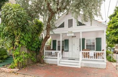 Hotel KEY WEST HOSPITALITY INNS