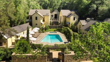 Hotel FARMHOUSE INN