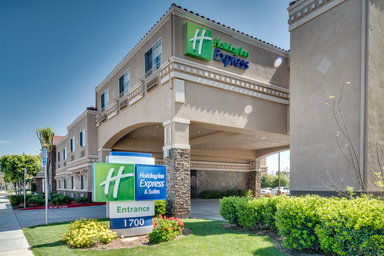 Hotel HOLIDAY INN EXPRESS & SUITES SANTA CLARA
