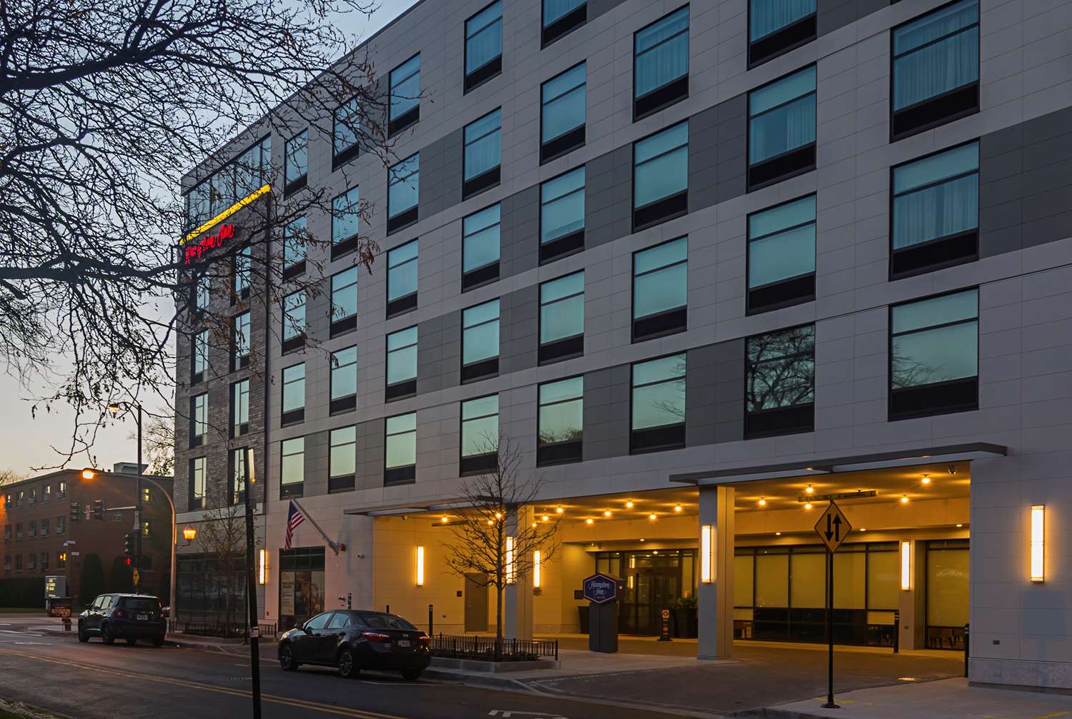 Hotel HAMPTON INN CHICAGO NORTH-LOYOLA STATION IL