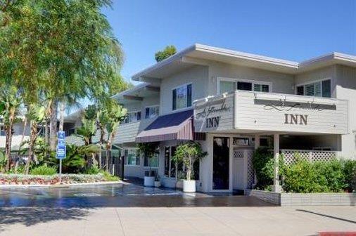 Hotel LA AVENIDA INN