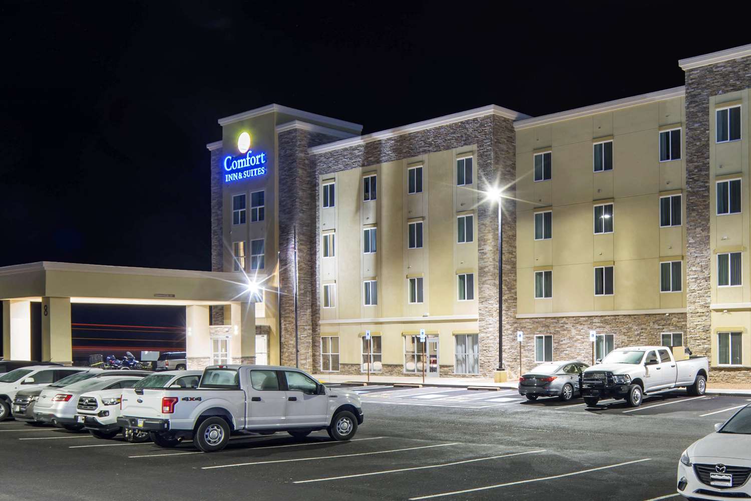 Hotel COMFORT INN AND SUITES EDGEWOOD