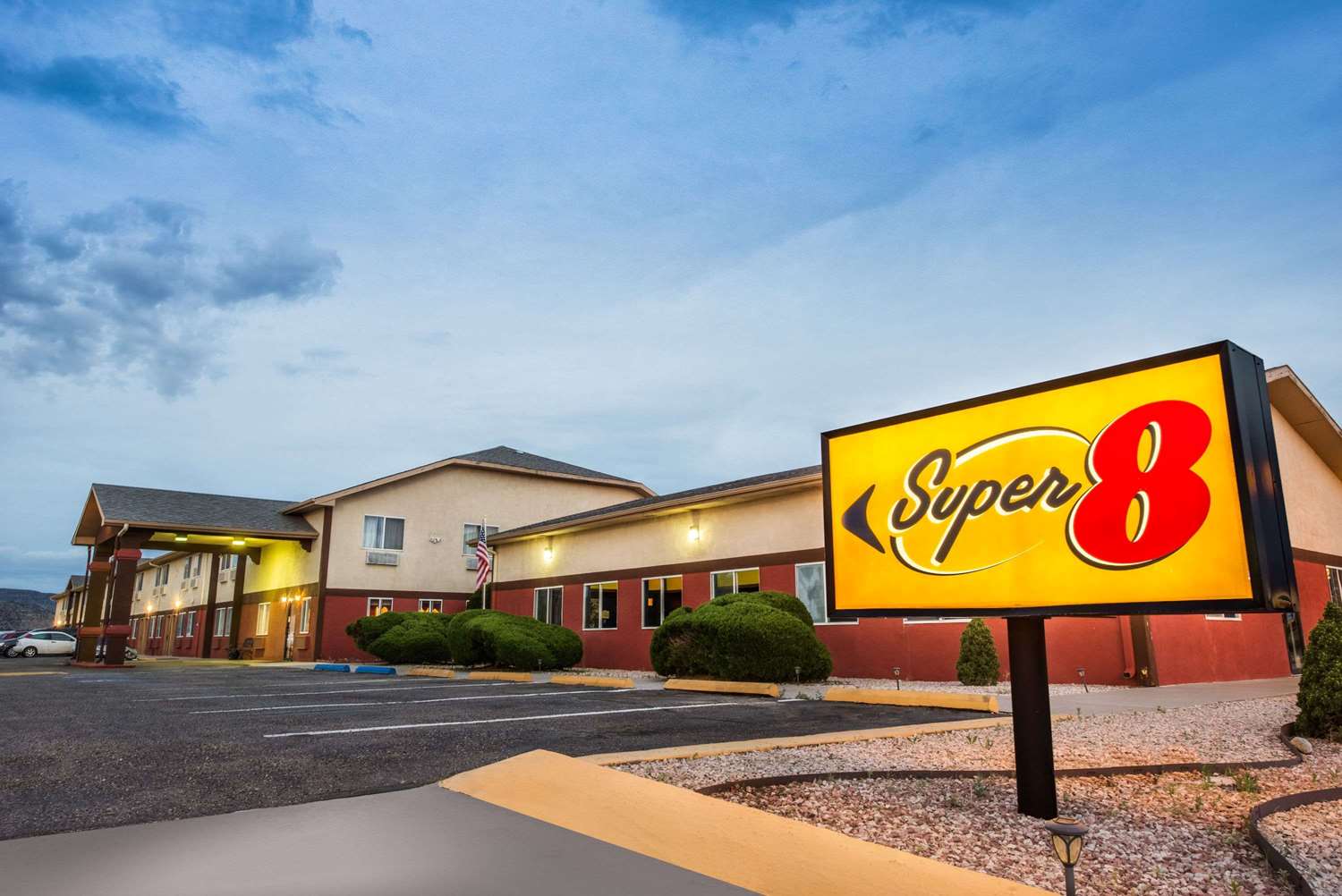 Hotel SUPER 8 BY WYNDHAM GRANTS
