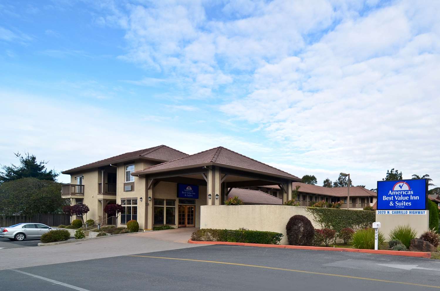 Hotel AMERICAS BEST VALUE INN AND SUITES HALF MOON BAY