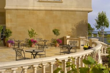 Hotel BAY LANDING HOTEL