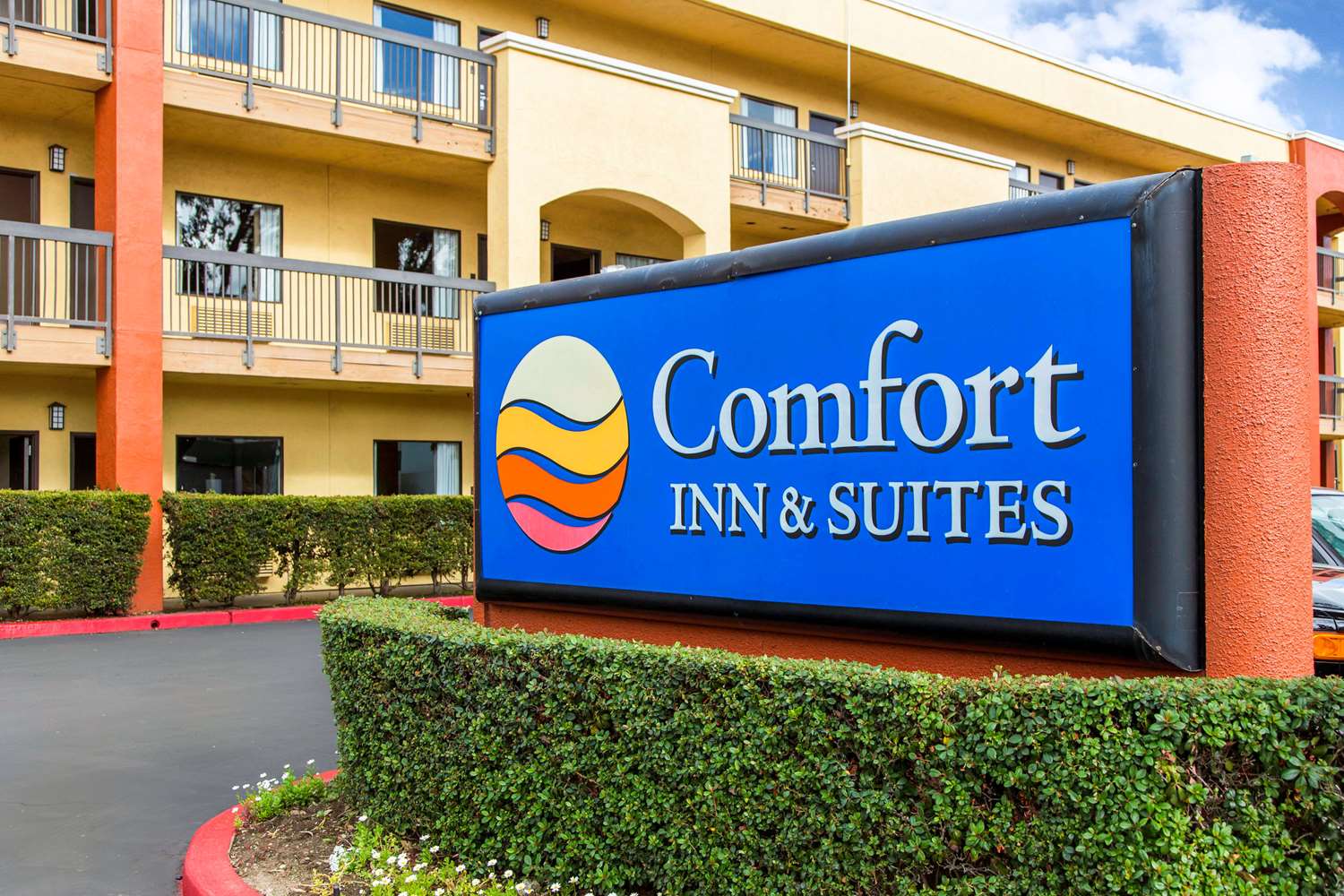Hotel COMFORT INN & SUITES SAN FRANCISCO AIRPORT NORTH