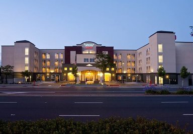 Hotel FAIRFIELD INN & SUITES SAN FRANCISCO AIRPORT/MILLBRAE