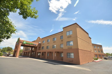 Hotel HOLIDAY INN EXPRESS SANTA FE CERRILLOS