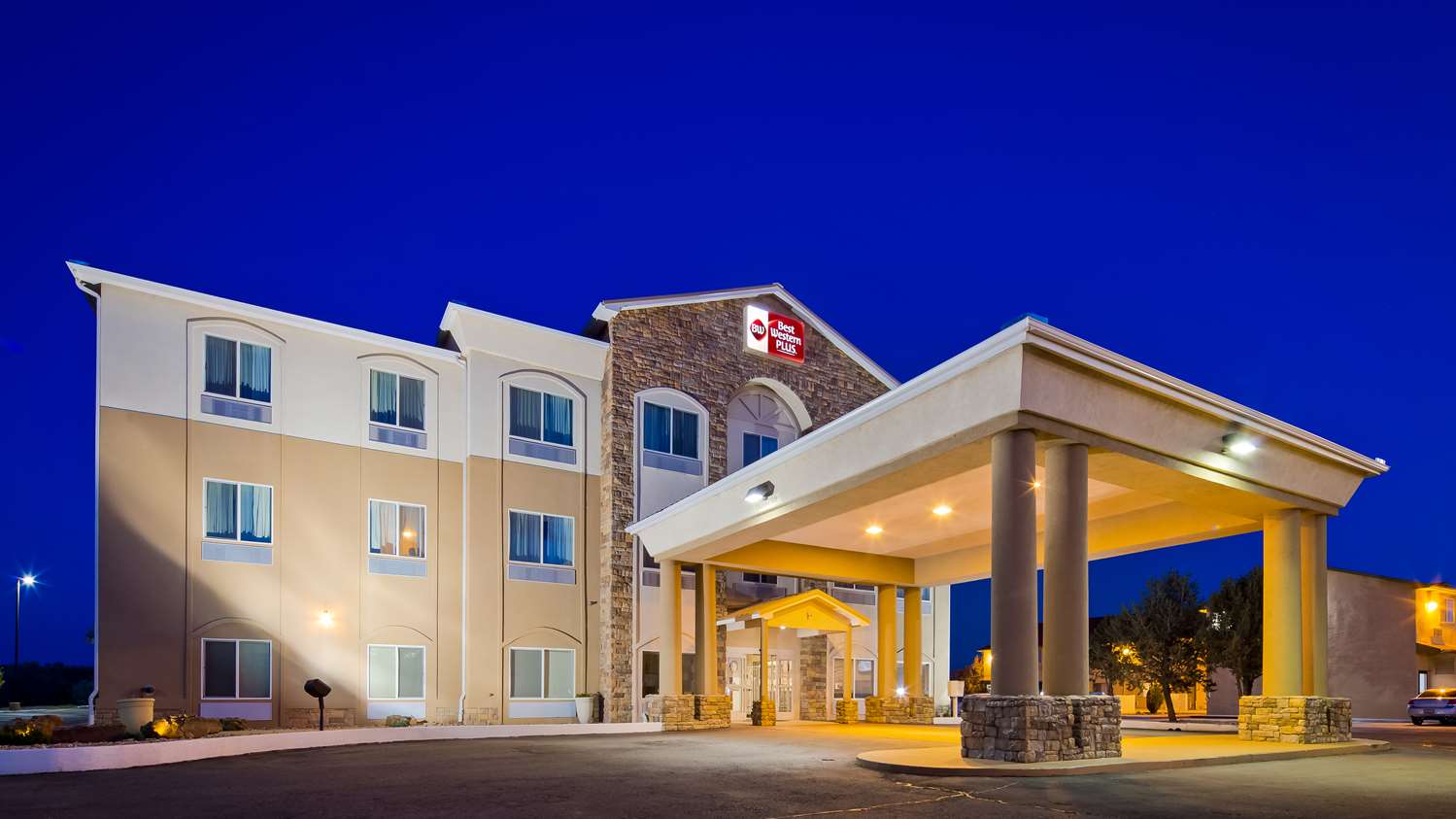 Hotel BEST WESTERN PLUS MONTEZUMA INN & SUITES