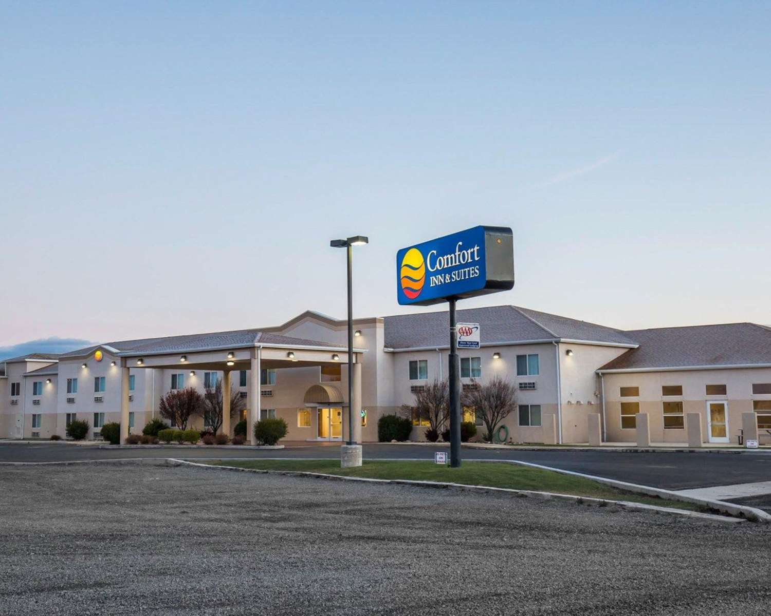 Hotel COMFORT INN & SUITES