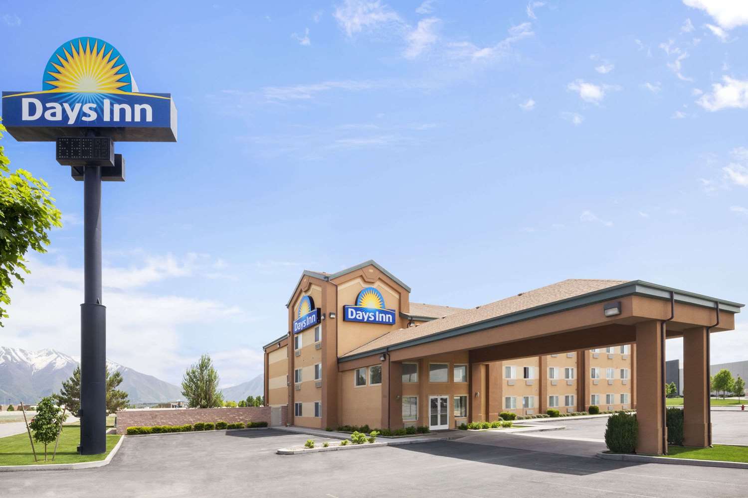 Hotel DAYS INN SPRINGVILLE