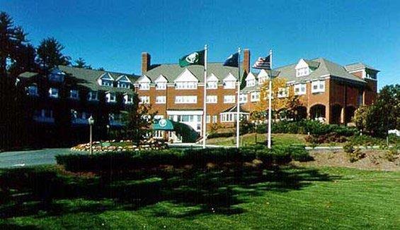 Hotel SIMSBURY INN