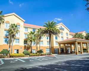 Hotel COMFORT INN & SUITES SANFORD WEST
