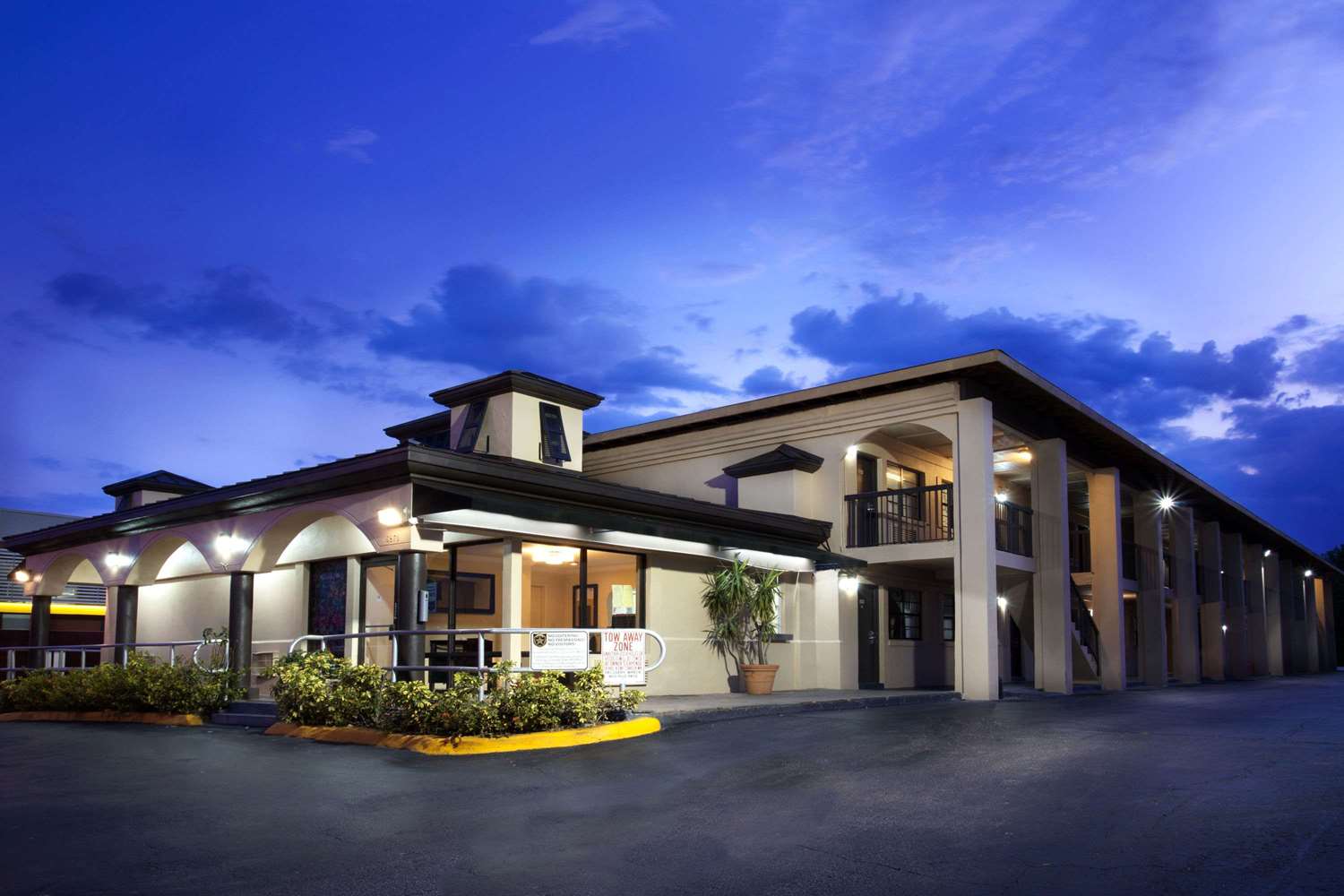 Hotel KNIGHTS INN ORLANDO