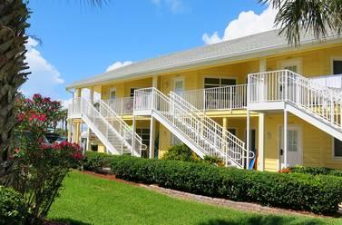 Hotel NEW SMYRNA WAVES BY EXPLORIA RESORTS