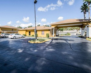Hotel QUALITY INN NEAR BLUE SPRING