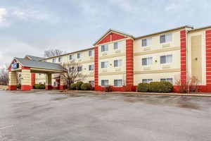 Hotel COMFORT INN & SUITES