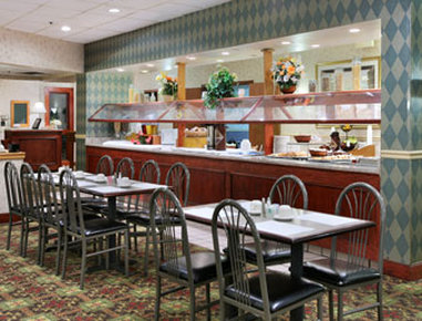 Hotel RAMADA AIRPORT CONFERENCE CENTER MOLINE IL