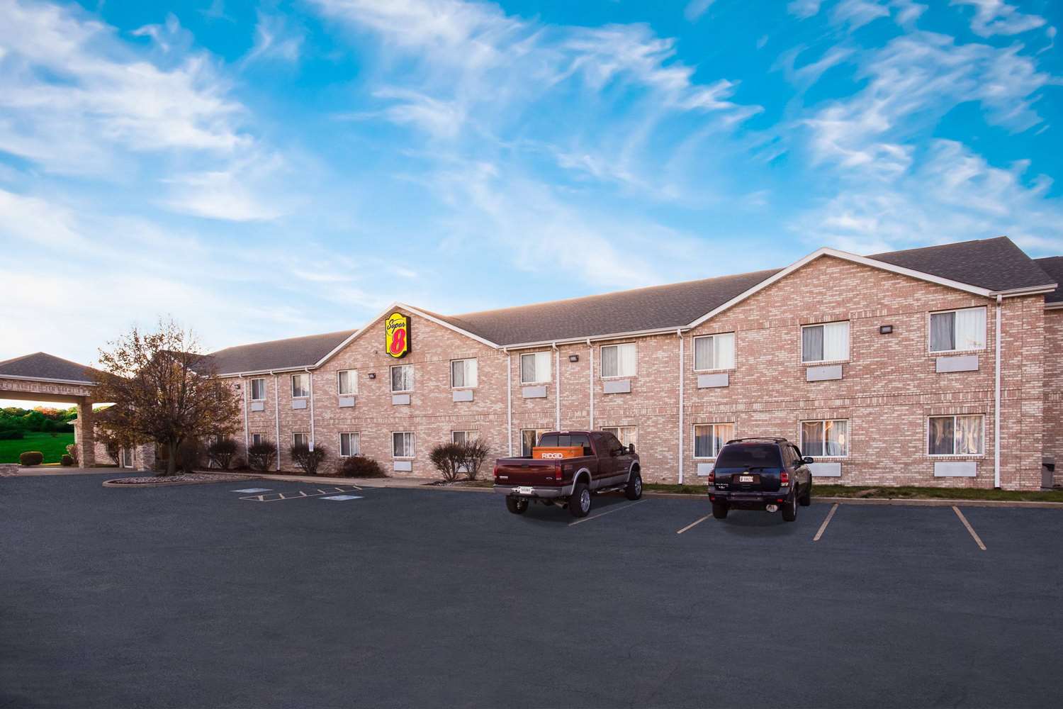 Hotel SUPER 8 REMINGTON