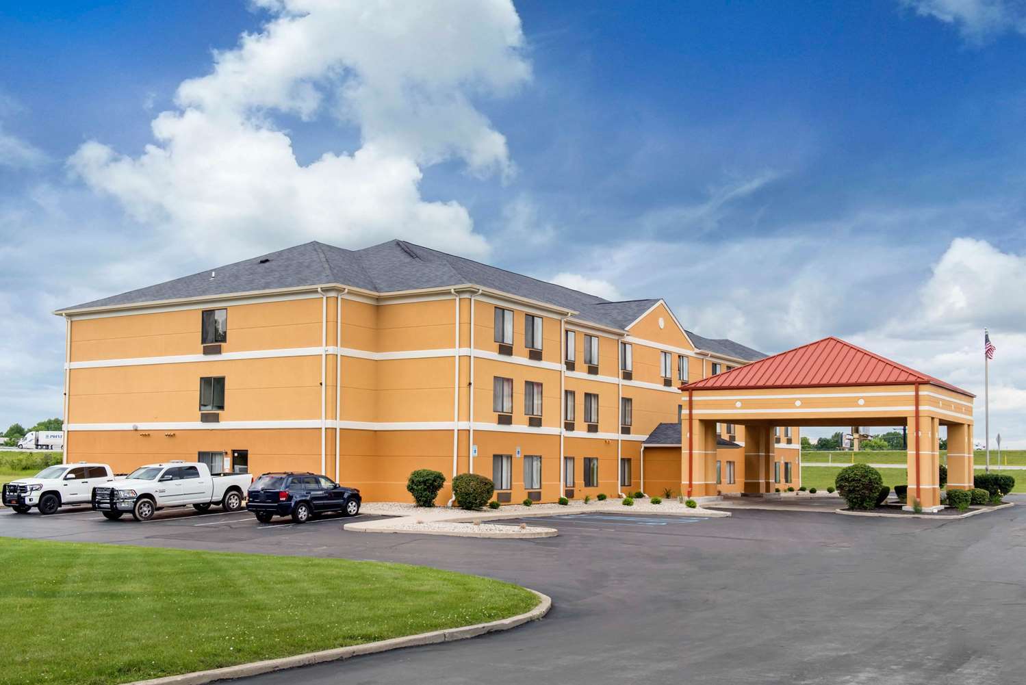 Hotel QUALITY INN & SUITES