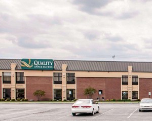Hotel QUALITY INN & SUITES