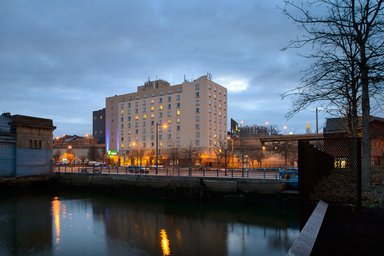 Hotel HOLIDAY INN EXPRESS PHILADELPHIA - PENNS LANDING