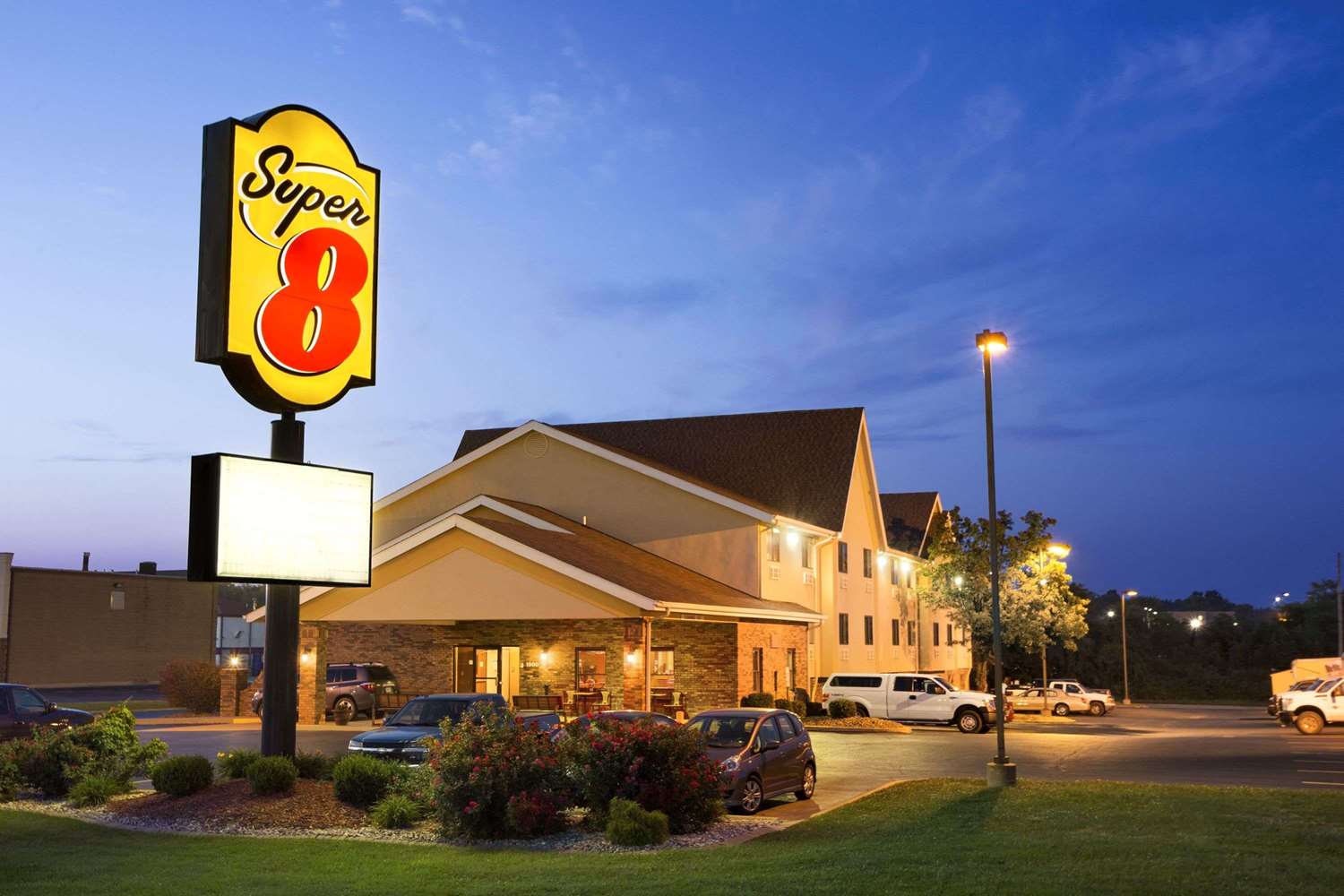 Hotel SUPER 8 ALTON