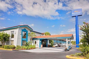 Hotel BAYMONT INN & SUITES JACKSONVILLE ORANGE PARK