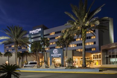 Hotel DOUBLETREE BY HILTON HOTEL JACKSONVILLE AIRPORT